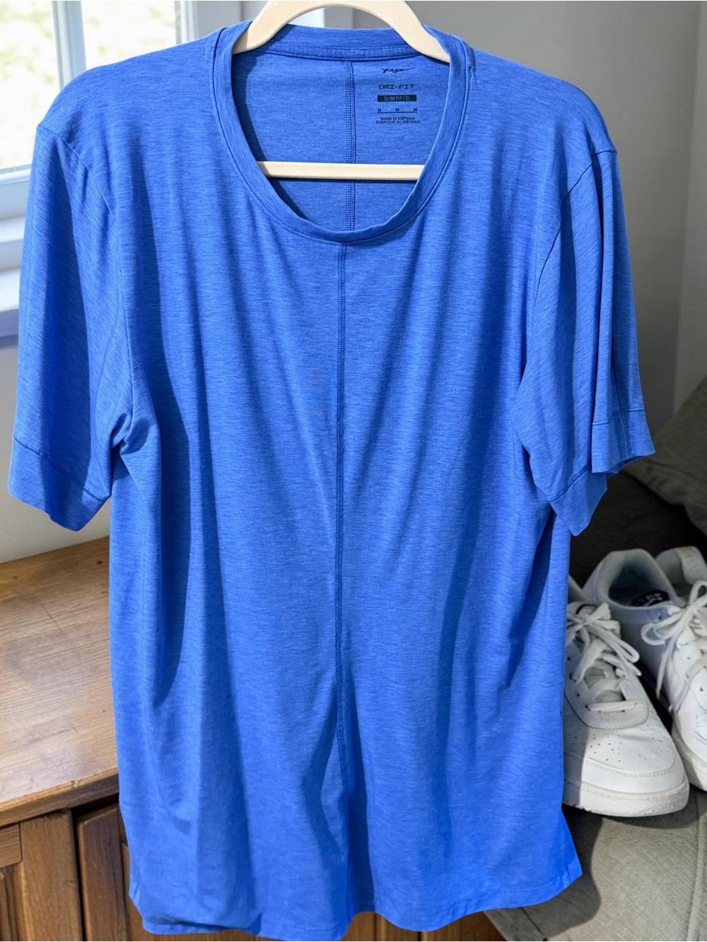 Nike Dri-FIT Mens Blue T Shirt Slim Fit Short Sleeve Athletic Performance Size M